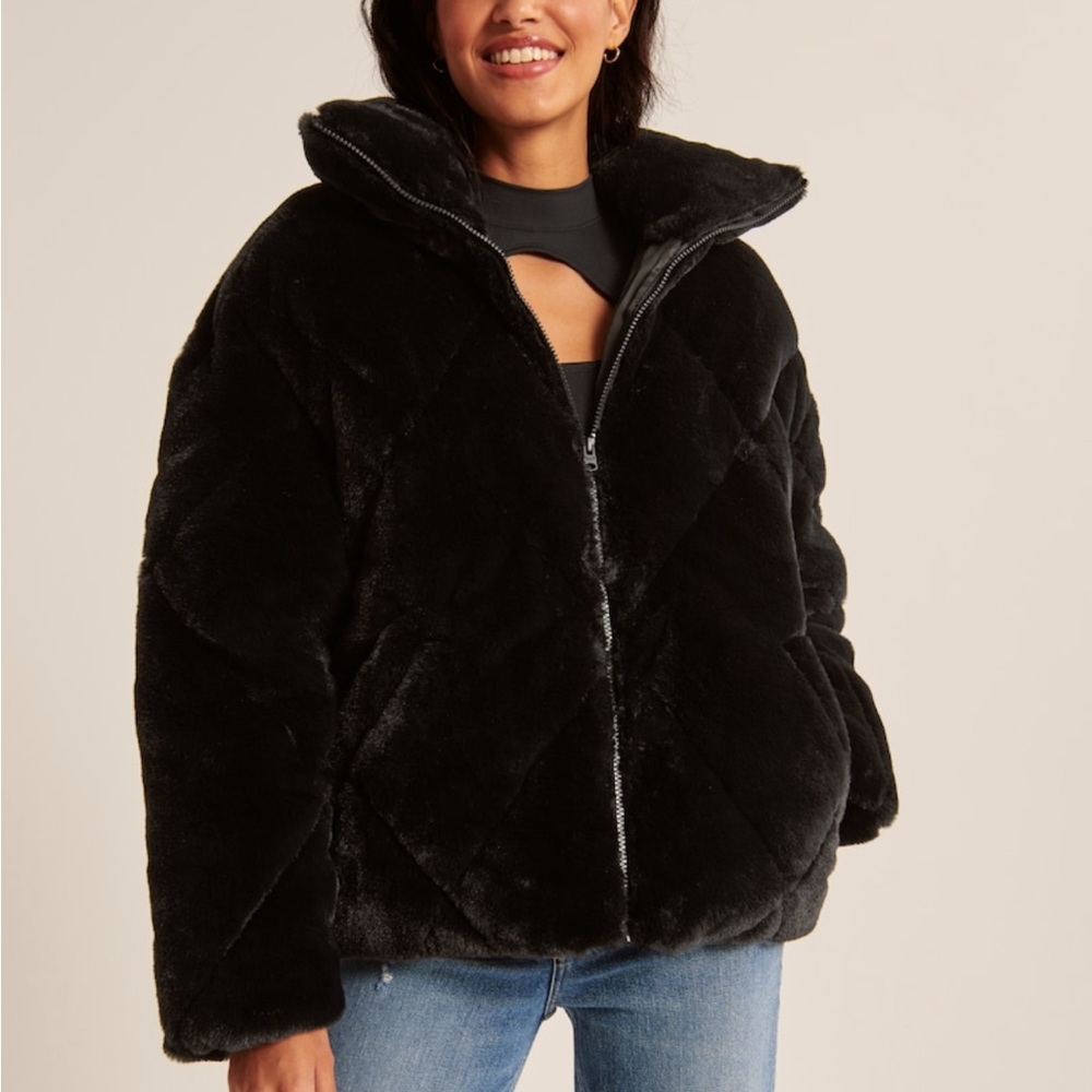 Abercrombie Oversized Quilted Puffer